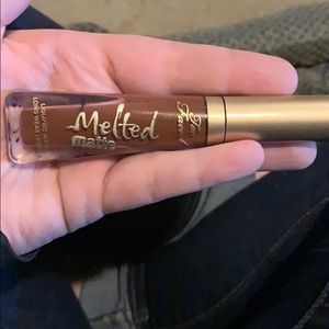 Brown too faced lipstick